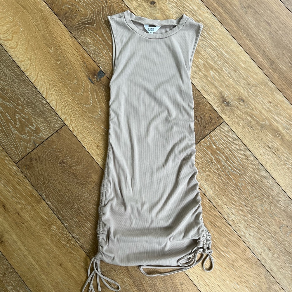 EUC BB Dakota Dress